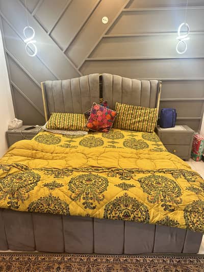 Queen size very string and beautiful wooden bed for Sale
