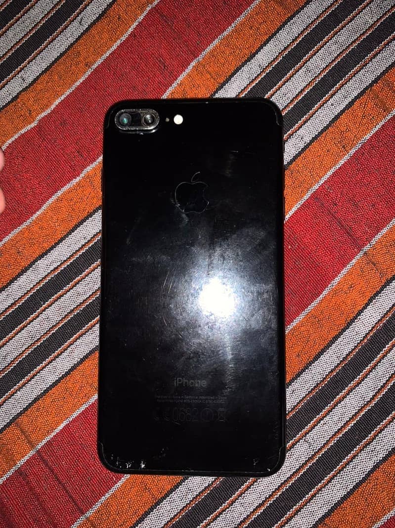 Apple iPhone 7 Plus 1
