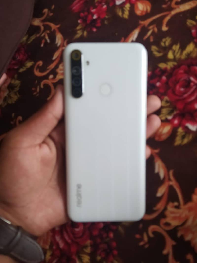 realme 0