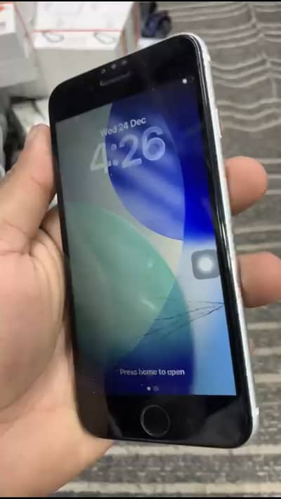 iPhone se 2020 128gb PTA