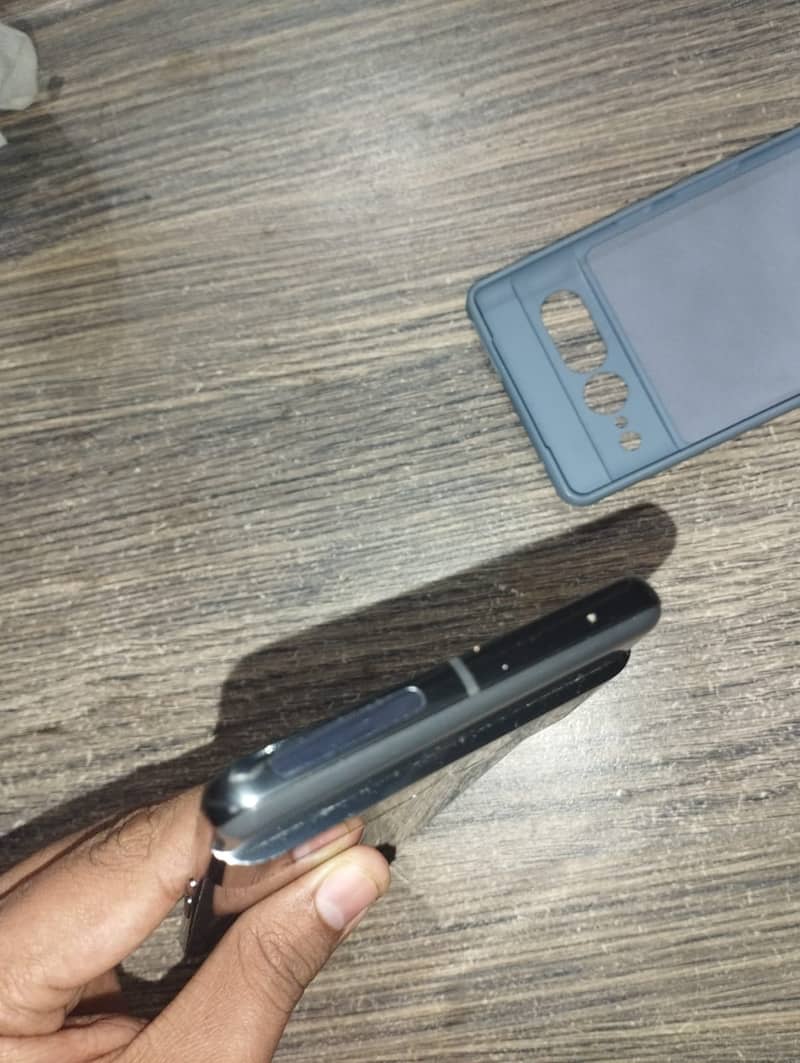 Google Pixel 7 Pro 6