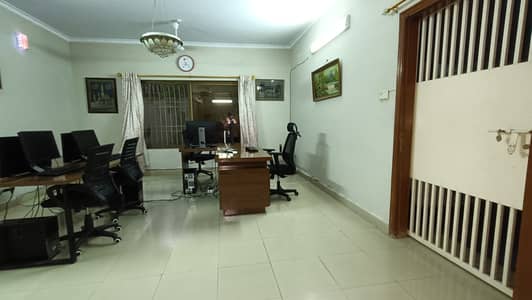Work Station, table and chairs
