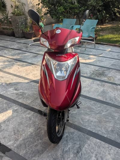 2023 model united scooty for family use