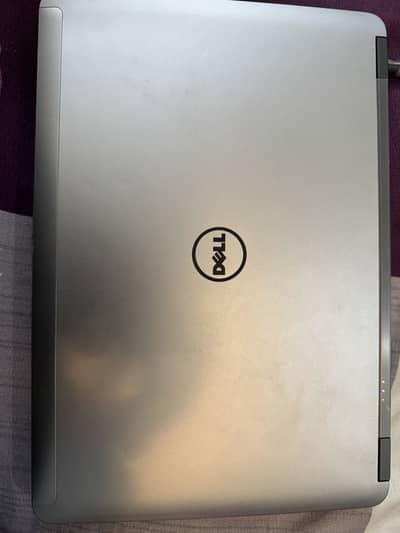 Dell Latitude E6440 - i5 4th - 8GB RAM - 2GB GPU - SSD + HDD