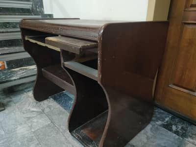 Vintage Computer Table – Great Deal!