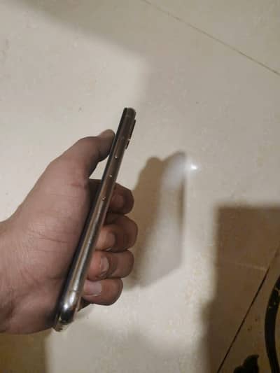 iPhone XS exchange iPhone 11 Pro bypass