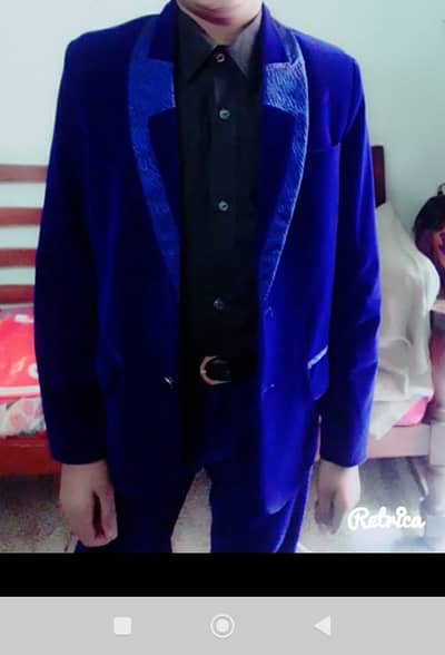 Valvel coat with pant in blue color