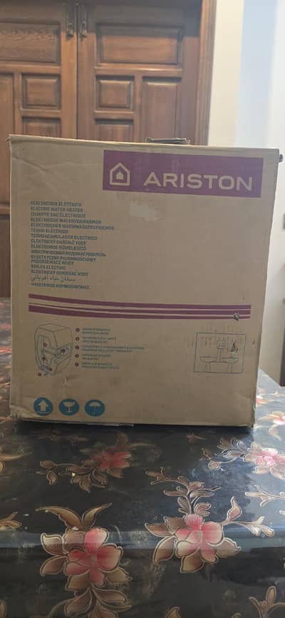 Ariston BLUR15 O  15 liter electric geyser brand new