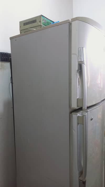 Full size fridge PeL company