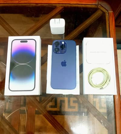 iPhone 14 pro  factory unlocked complete box