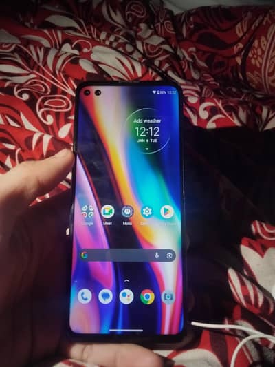 Motorola moto 5G plus