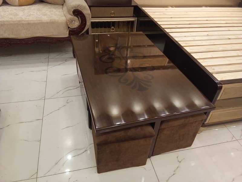 Coffee table/centre table/table 2