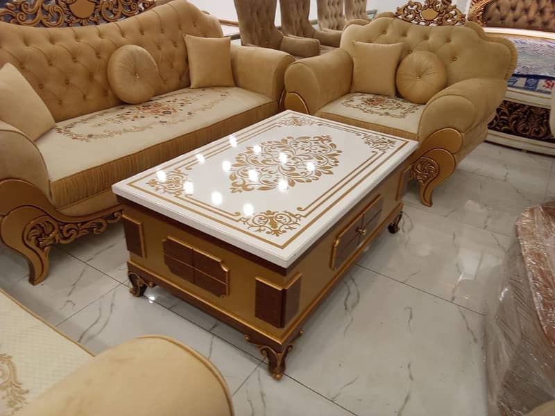 Coffee table/centre table/table 15