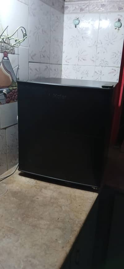 Mini Room Fridge+Freezer Haier Compony