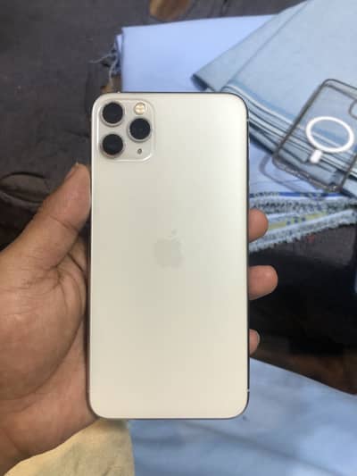 iPhone 11pro max 64gb