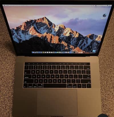MacBook Pro 2016 15 inch with Touch Bar