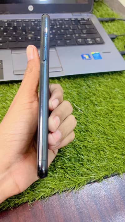 11 Promax 64gb factory unlocked