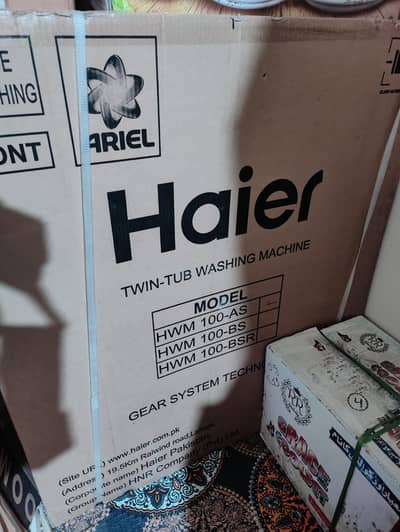 Haier HWM-100AS semi-automatic washing machine