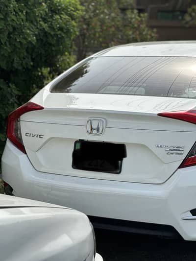 Honda civic white color