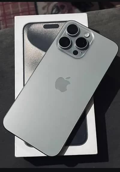 I phone 15 pro max . Non Pta . jv . 256 Gb