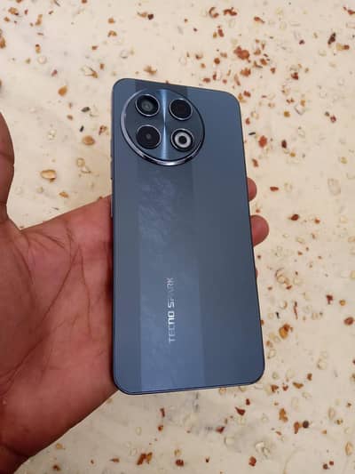 Tecno sprak 30 pro For sale Urgent