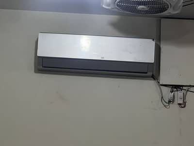Gree non inverter AC for sale