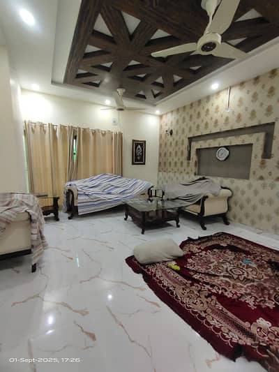 1 Kanal House Available For Sale On Prime Location