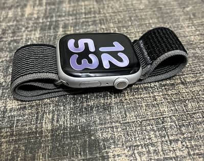 Apple Watch Series 8 - 45MM - Silver - Battery Health 92%