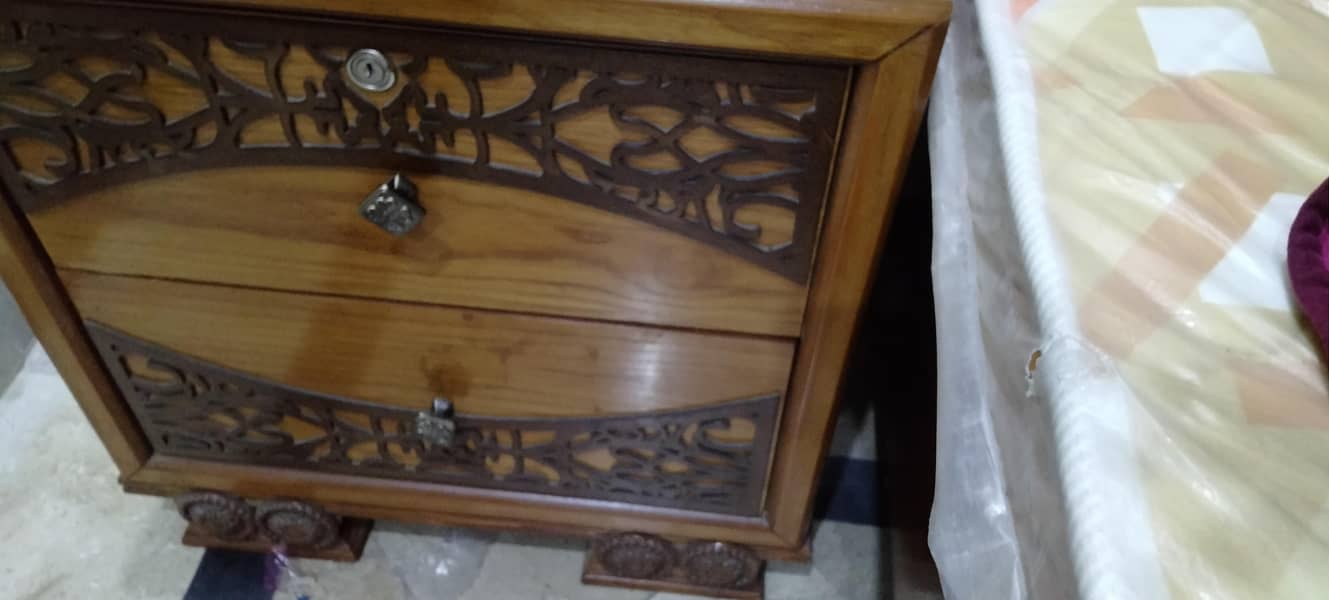 stylish king bed with dressing table 8