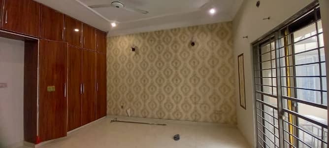 10 Marla Upper Portion For Rent