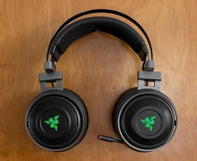 Razer Nari Ultimate Gaming Headphones - Haptic Feedback
