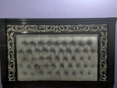 king sized poshish bed for sale with matress