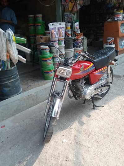 I am selling honda cg 125