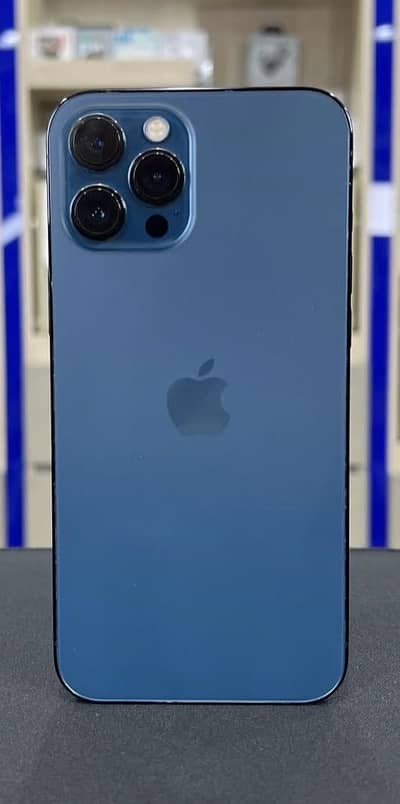 12promax factory 256gb.   Exchange also possible