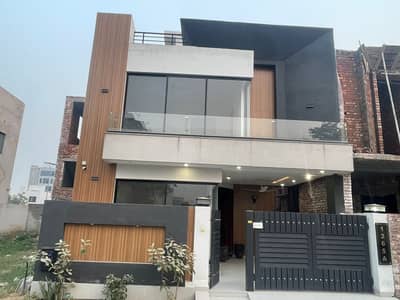 5 MARLA HOUSE IN THE A BLOCK OF DHA 9 TOWN, LAHORE