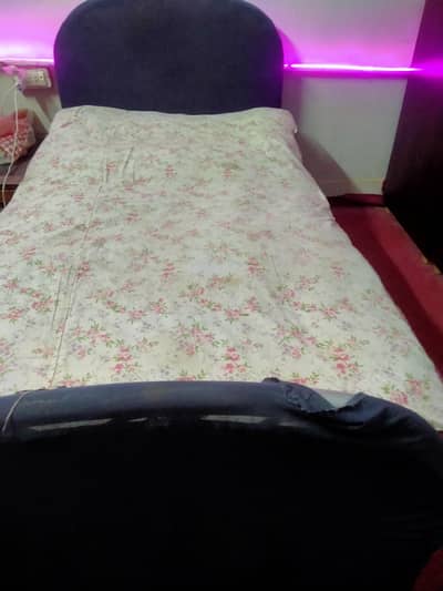 iron bed for sell in good condition