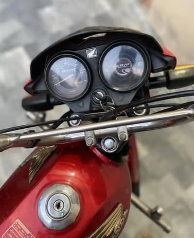 CD 70 Dream 2019 model Total Genie