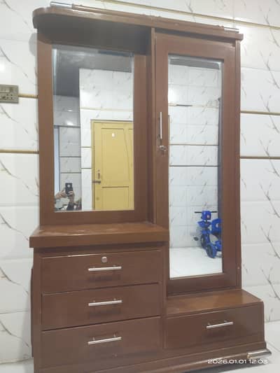 dressing table double mirror design