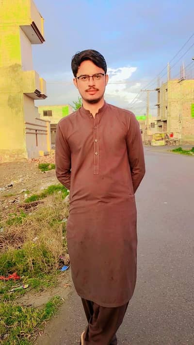 office boy cooking bhi aur guard ki bhi kar Leta Hun  height 6 Foot