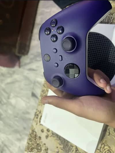 XBOX SERIES S WITH GAMES