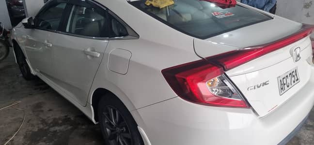 Honda civic full option ug 21 model