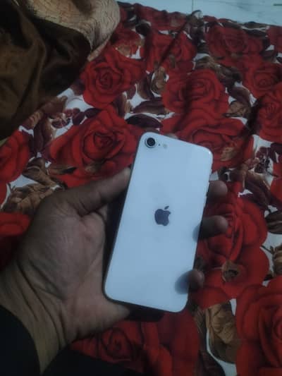 iPhone se2020 128 gb