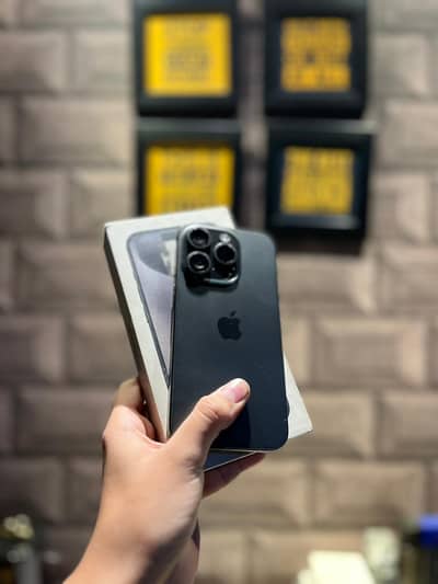 Iphone15projv with box