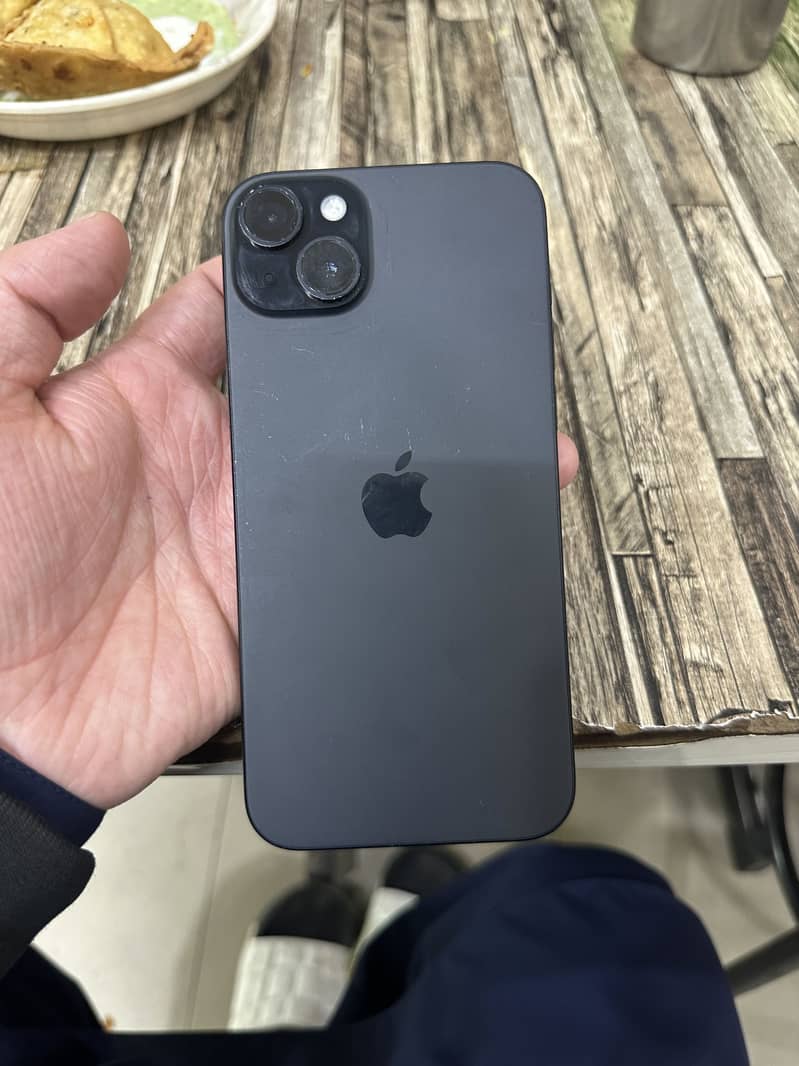 iPhone 15 plus 1