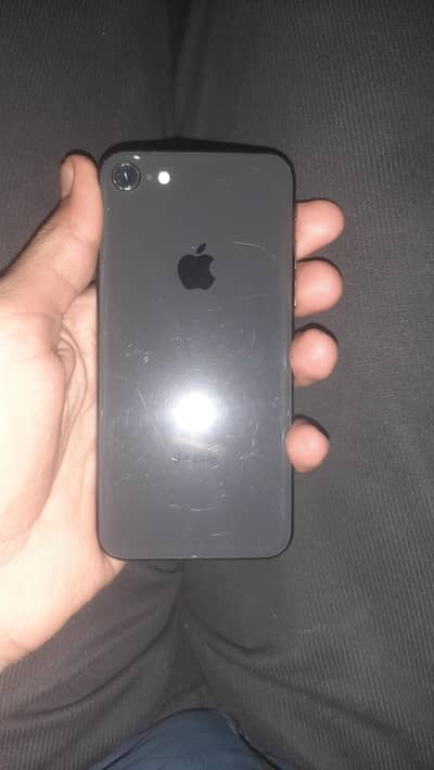 iphone 8 all ok 10/10 condition