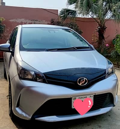 Toyota Vitz 2015/2019 Total Geniune Paint 100% Immuculate Condition
