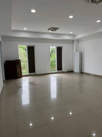 1 kanal double storey house for rent ofice use