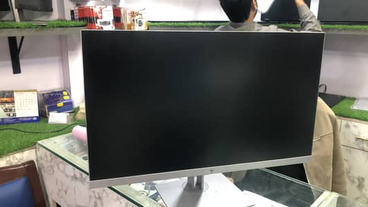 Hp 27” Borderless Gaming LED