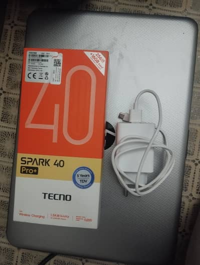 Tecno Spark 40 pro plus