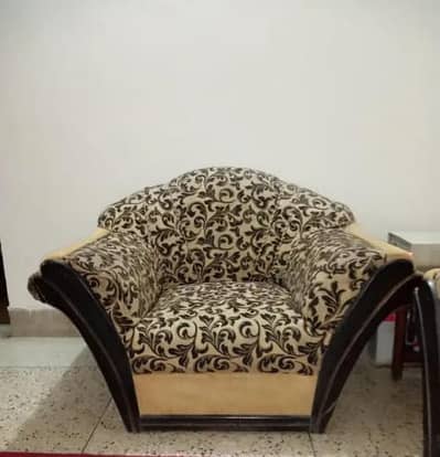 5 seater sofa set for sale Confident 10/10